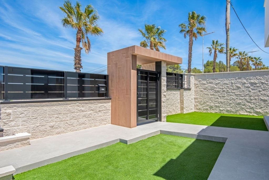 Haus in Spanien zu verkaufen - mit bestcostahome.de-jpg